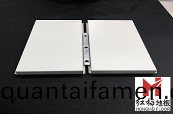 機(ji)房綵鋼(gang)闆組裝